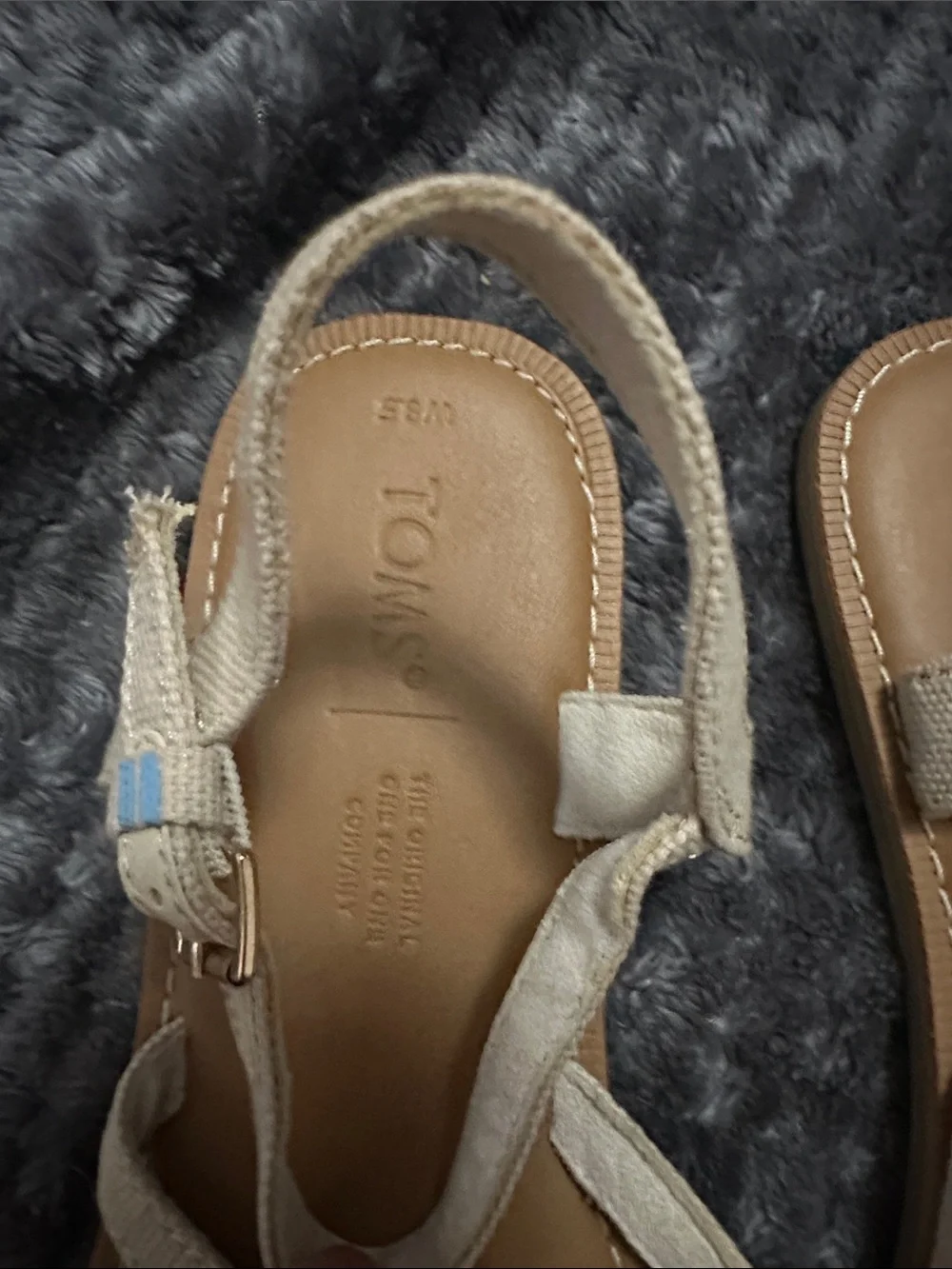 Toms sandals beige